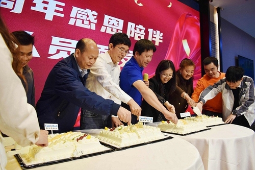 Latest company blogs about Candid Celebrates 10th Anniversary and Starts New Year's Work